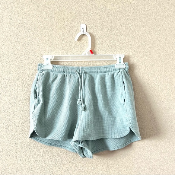 Brandy Melville Thermal Shorts - Picture 1 of 6